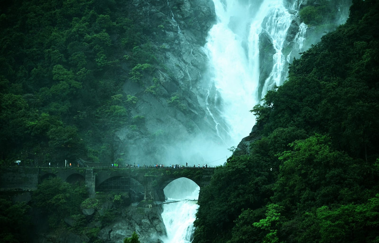 Waterfalls in Goa -Dudhsagar Waterfalls